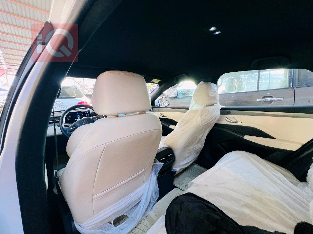 بي واي دي Qin Plus